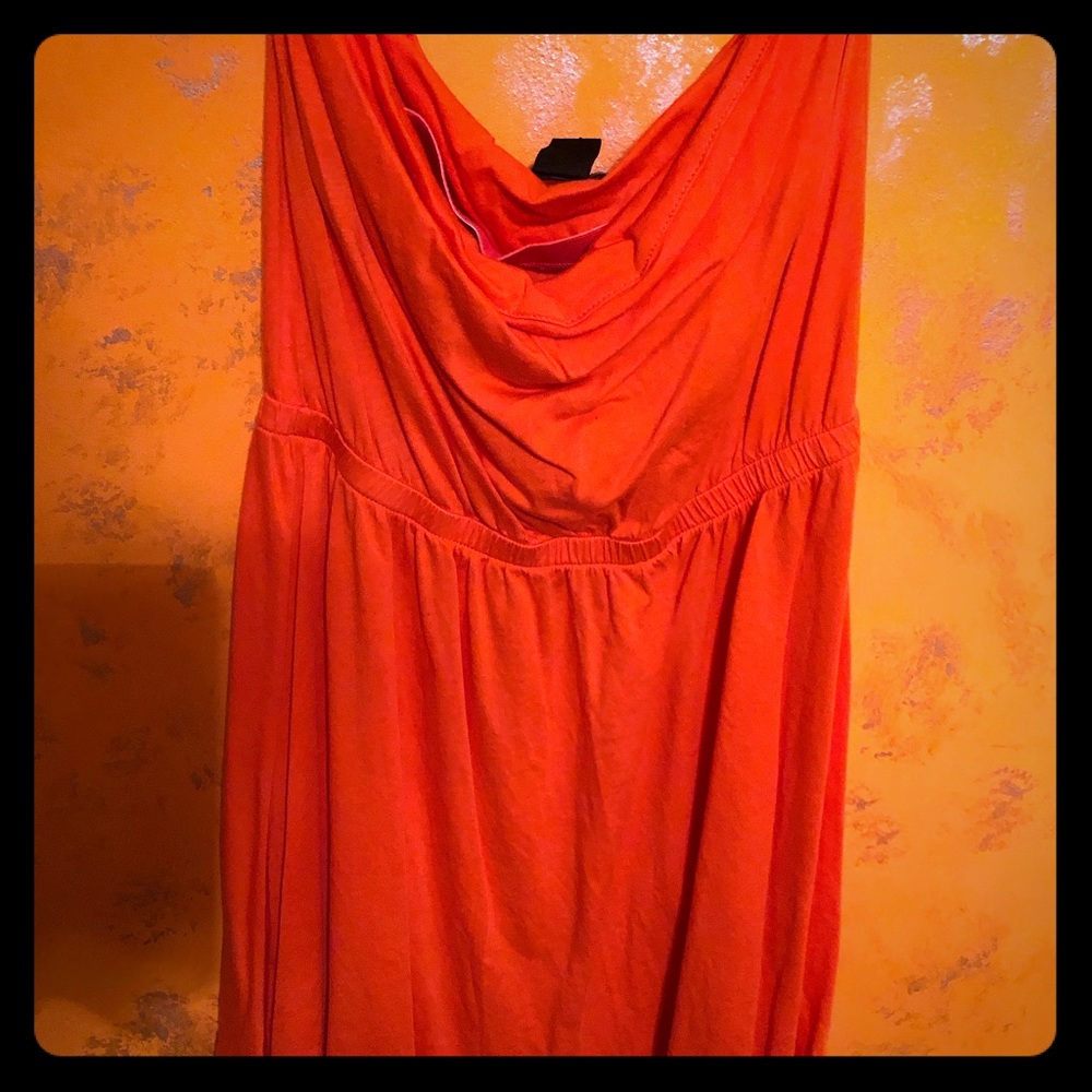 Basic strapless dress